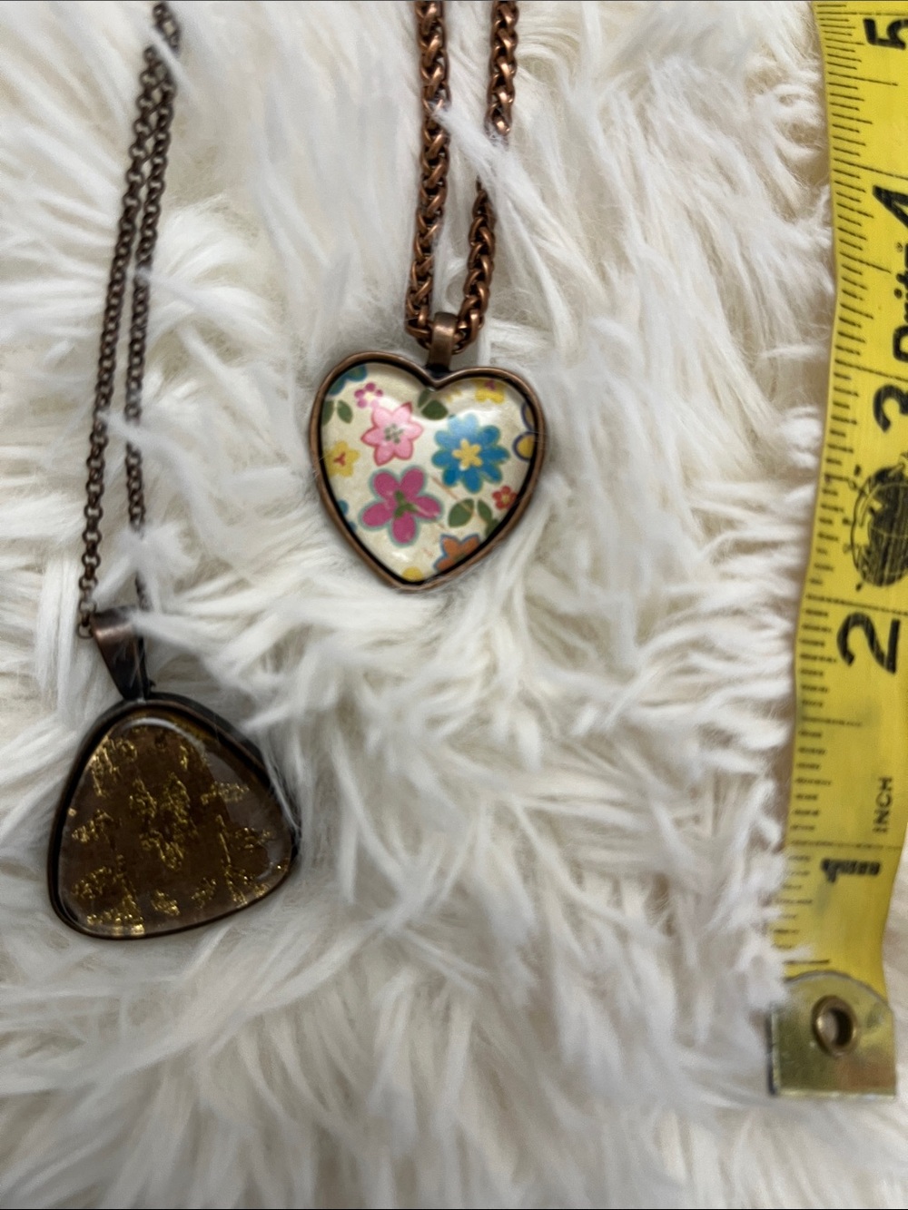 💥3 for $13.00💥2 unisex  Floral Multicolor  Heart Pendant Necklace.